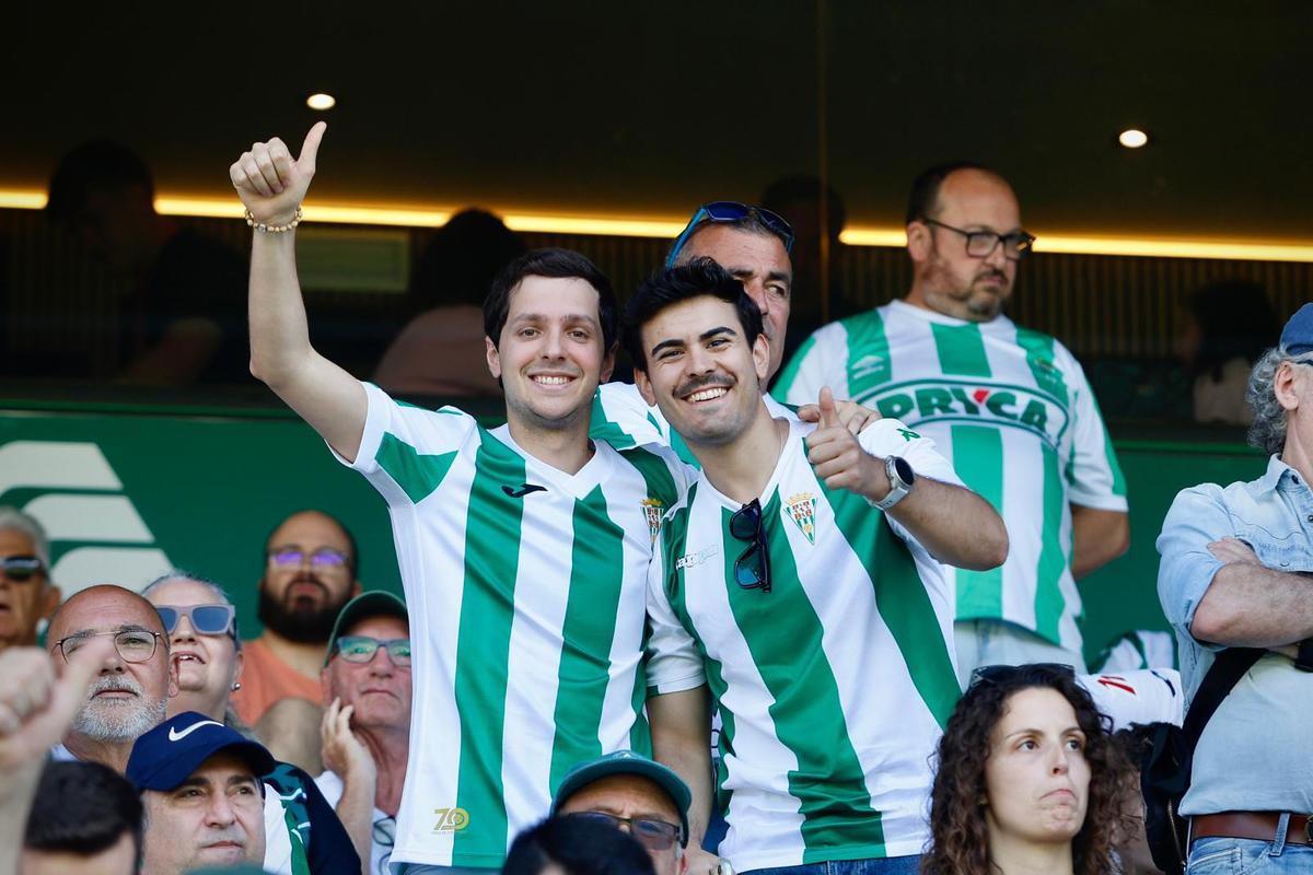 Córdoba CF-Sporting de Gijón | Las imágenes de la afición en El Arcángel