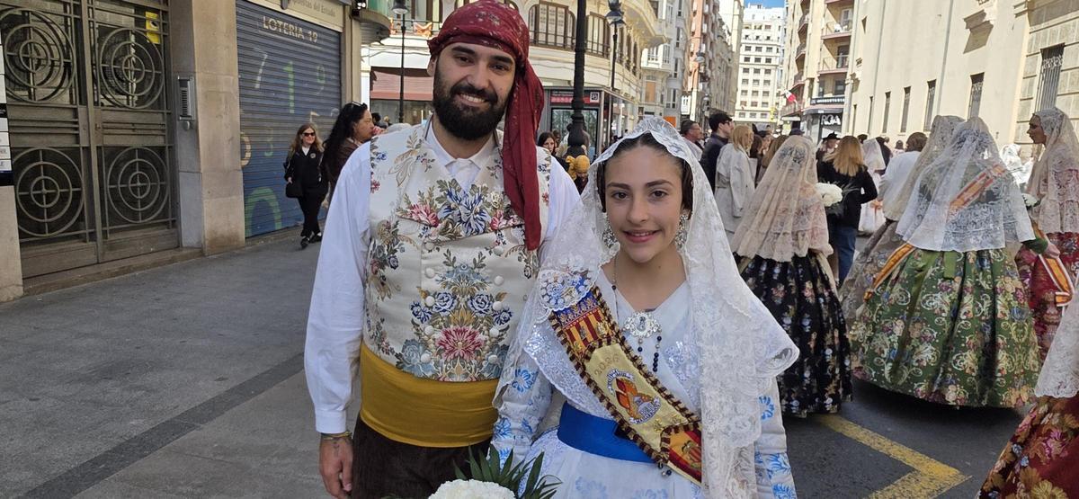 Las comisiones de falla en la Ofrenda a San Vicente Ferrer (2/6)