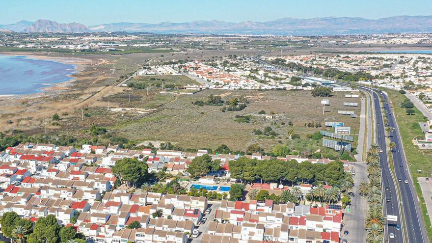 La Generalitat tumba el único proyecto de planta solar propuesto en Torrevieja al afectar al parque natural