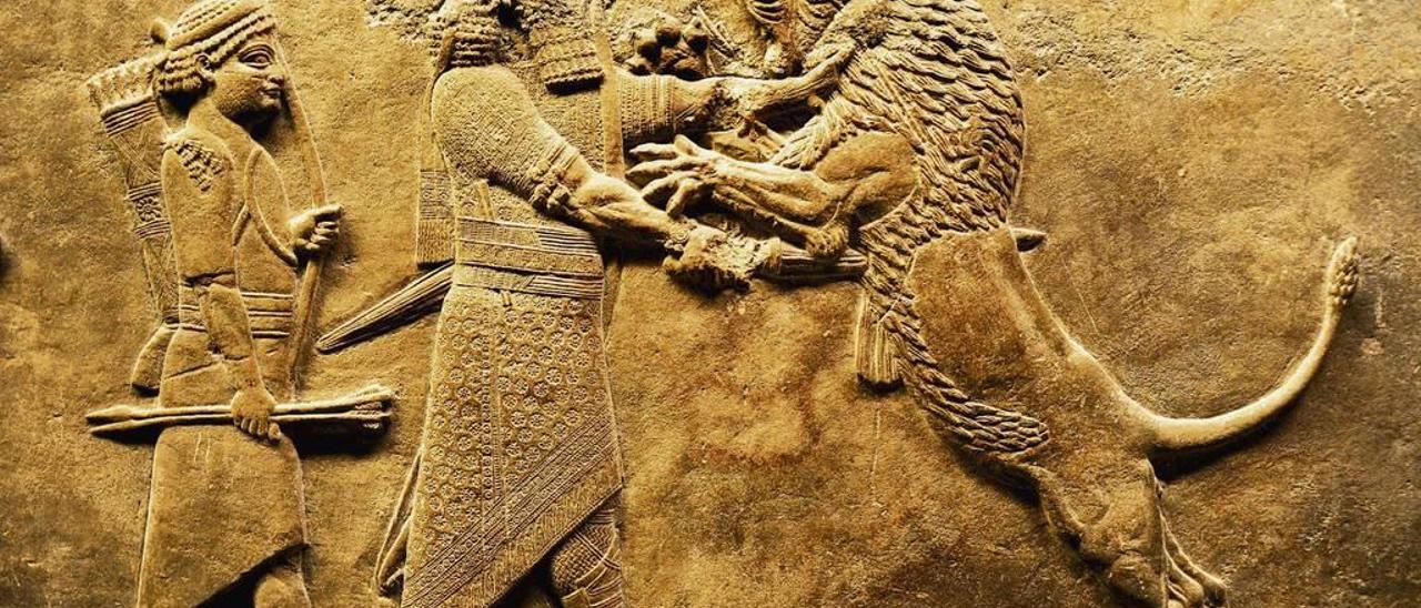 Ashurbanipal dando morte ao león (Museo Británico, Londres).