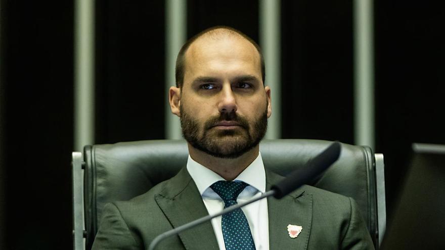Eduardo Bolsonaro, condenado a cuatro años de carcel por coacciones a la justicia brasileña