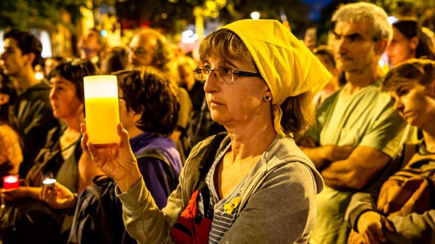 Els CDR criden a mantenir la mobilització i exigeixen al Govern que desobeeixi i trenqui amb l&#039;Estat