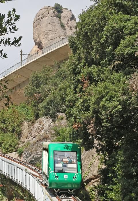 El funicular de la Santa Cova torna a funcionar