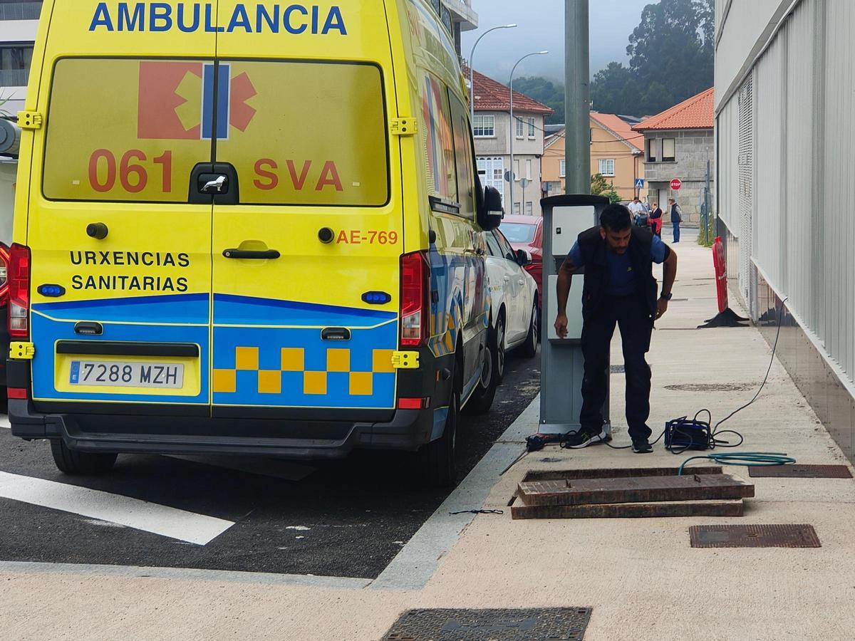 Las imágenes de la primera mañana de funcionamiento del nuevo centro de salud de Moaña