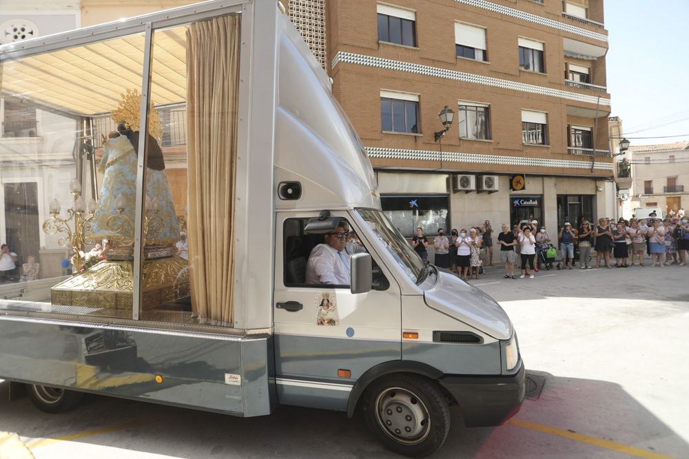 La Peregrina recorre los pueblos de les Valls, en Camp de Morvedre.