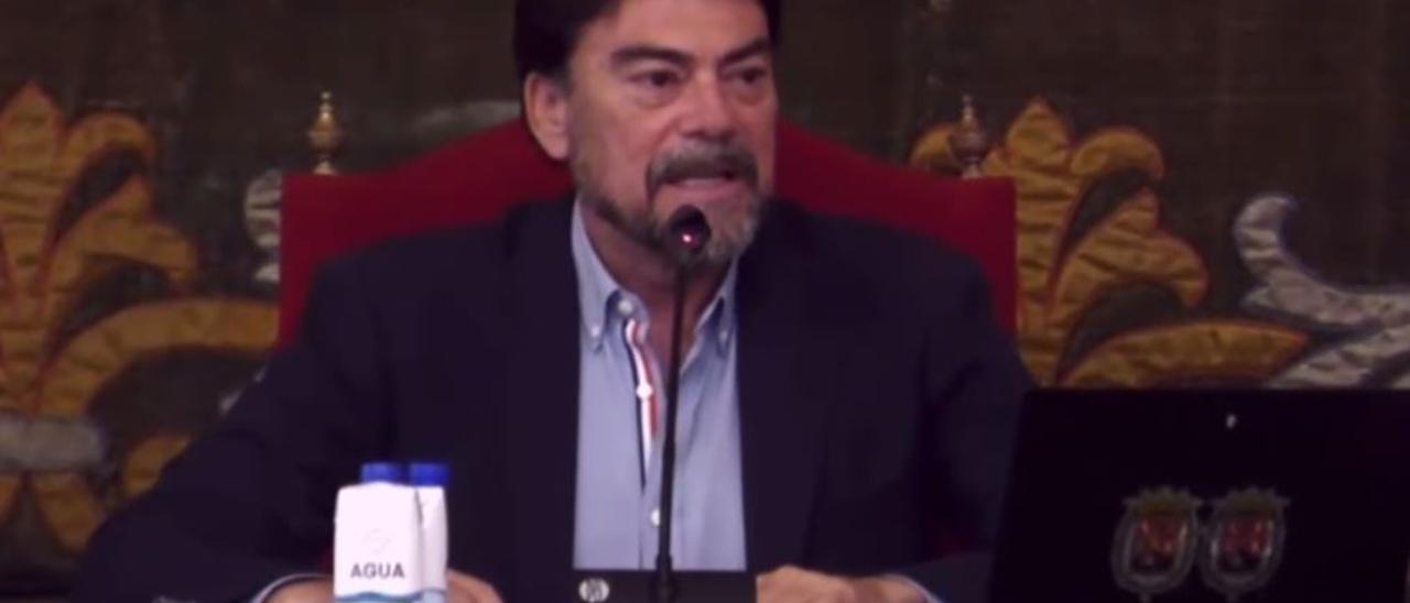 Barcala defiende en el pleno las mascletàs en Luceros