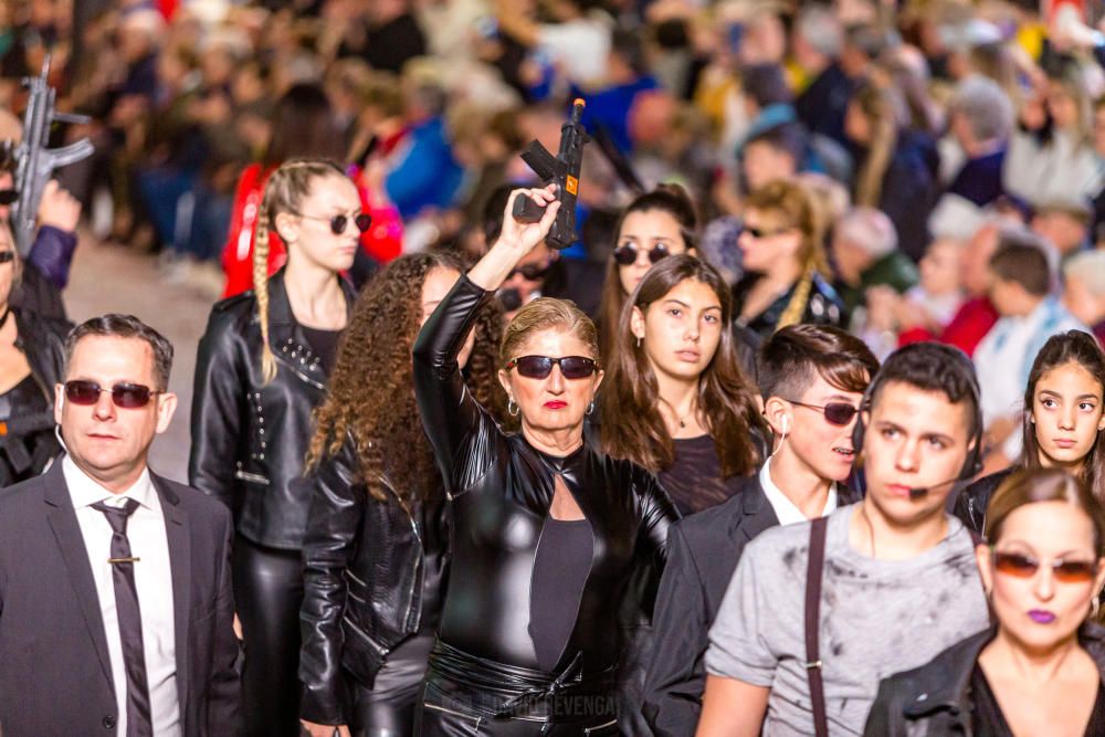 Desfile de carrozas de las fiestas de Benidorm