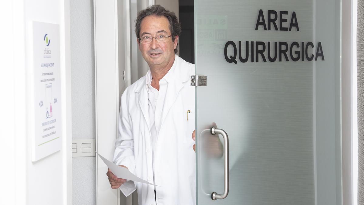 El director médico de Oftálica Clínica Oftalmológica de Alicante, doctor Enrique Chipont, aconseja que tanto los pacientes que padecen diabetes tipo 1 como tipo 2, acudan a la consulta oftalmológica lo antes posible.