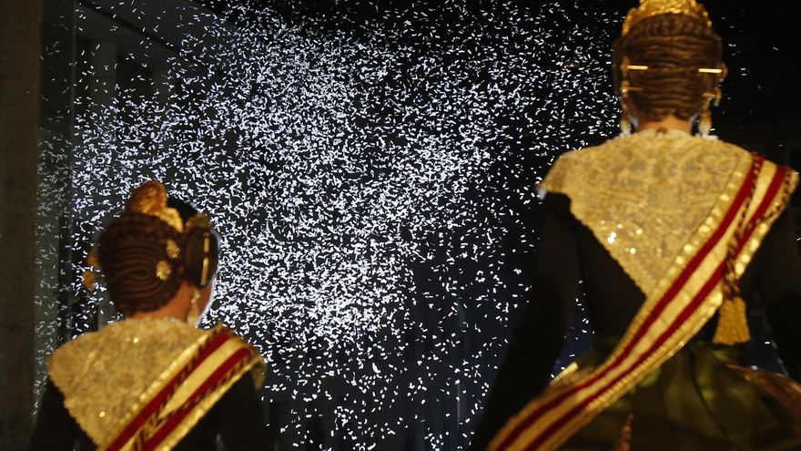 Alzira mantiene la Crida de las Fallas, pero suspende el concurso de paellas por la previsión de lluvia