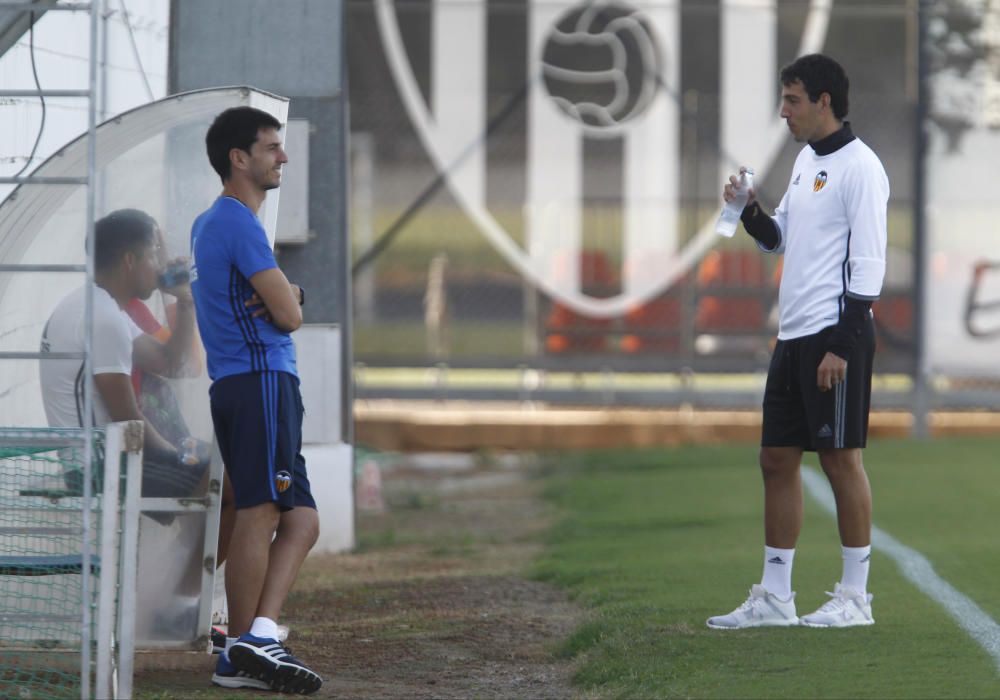 La imágenes del entrenamiento vespertino del Valencia