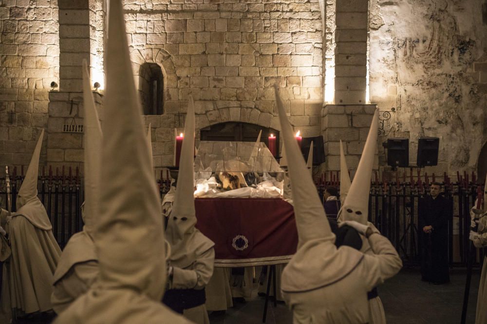 Procesión de Jesús Yacente