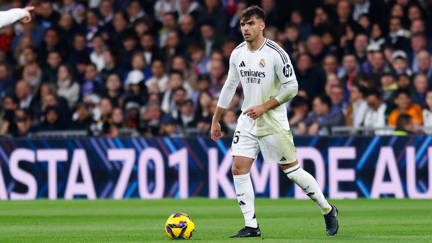 Asencio renueva por el Real Madrid hasta el 2031