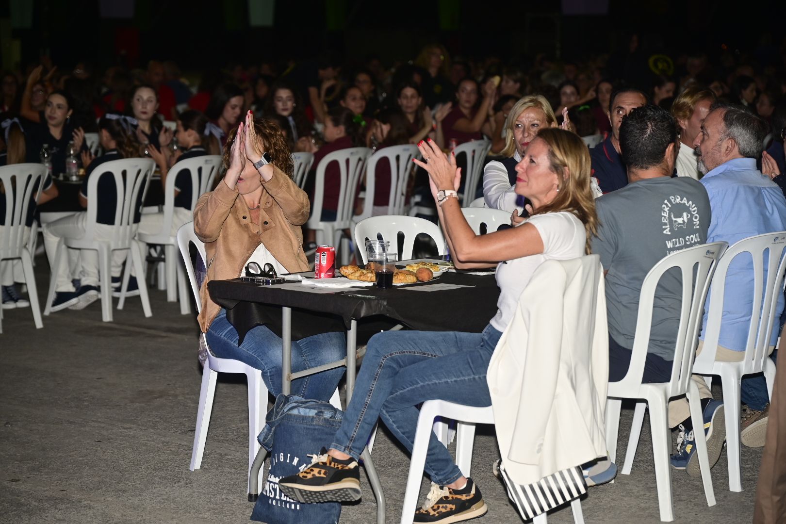 Galería: Las collas de Castelló ‘tornen a la ciutat’ en un acto multitudinario
