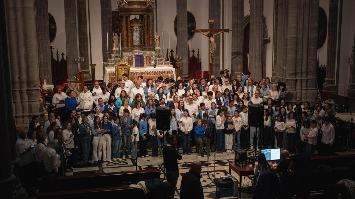 Preparación de la banda sonora del viaje del Papa a España
