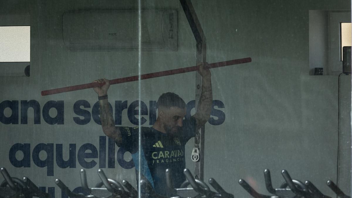 Vídeo | El Real Zaragoza viaja a la final contra el Córdoba sin Rober González ni Keidi Bare