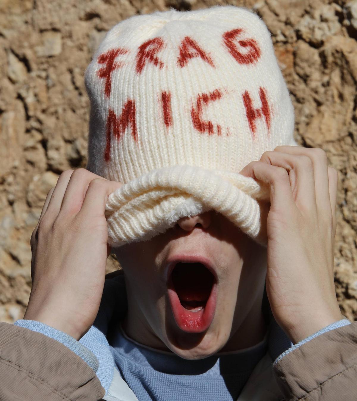 Bilder von Kindern und Jugendlichen sollten nicht ungefragt im Netz veröffentlicht werden - auch nicht von Eltern.