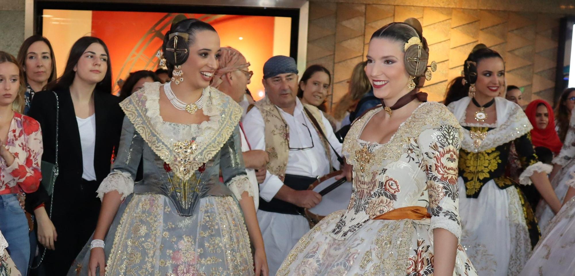 La primera gran prueba de María Estela, Marina y las cortes en la Festa per a Tots