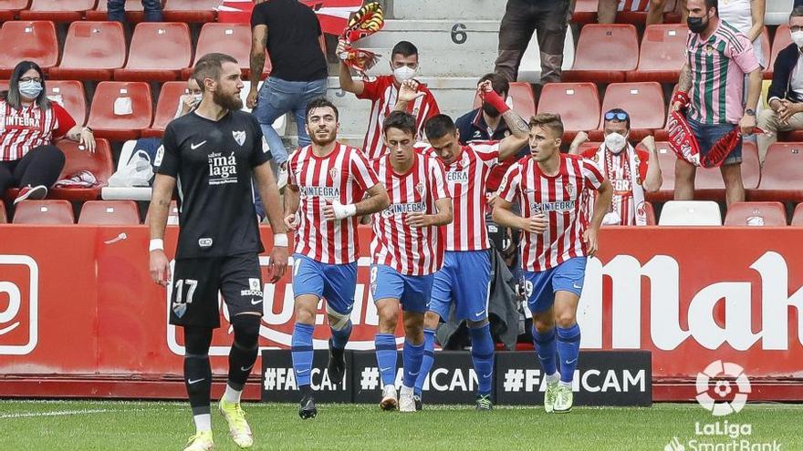 Liga Smartbank 2021/2022 I Partido entre el Sporting y el Málaga CF en El Molinón