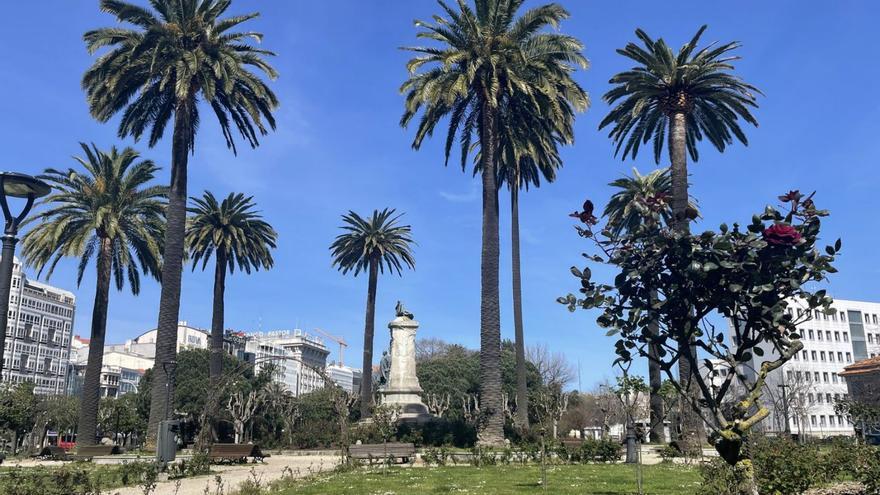 La Rosaleda, en los jardines de Méndez Núñez, ayer. |   // LOC