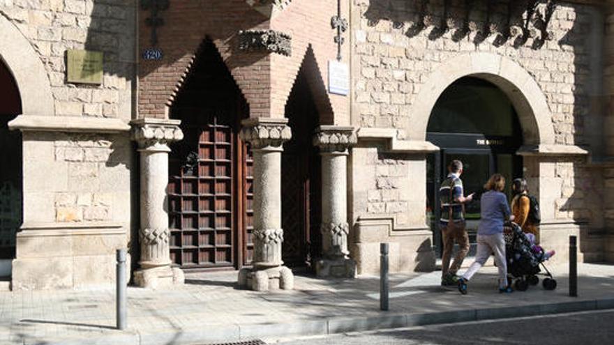 L&#039;entrada de la seu del Diplocat.