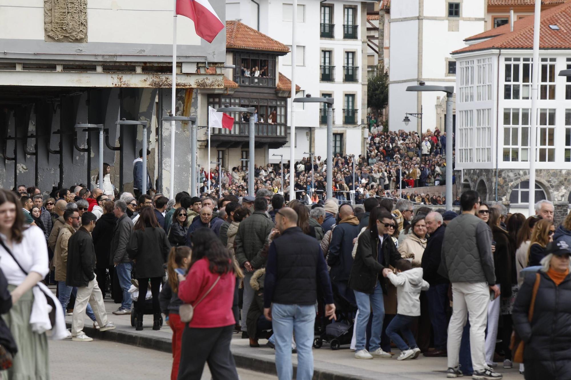 EN IMÁGENES: Espectacular ambiente en Luanco para disfrutar de una de las tradiciones más arraigadas en la villa
