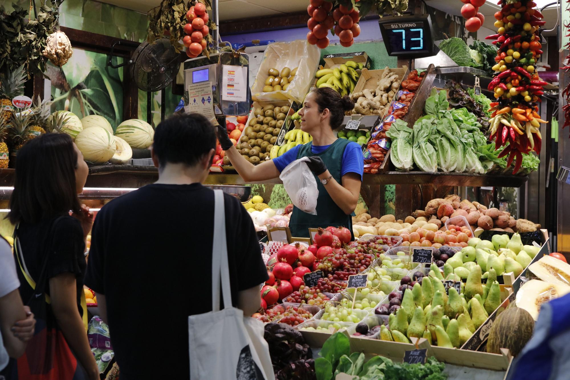 Mitten im Zentrum: Der Markt an der Plaça de l'Olivar