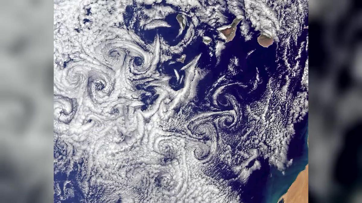 Varios vórtices de Von Kármán capturados el 19 de marzo por el satélite Copernicus al suroeste de las Islas Canarias