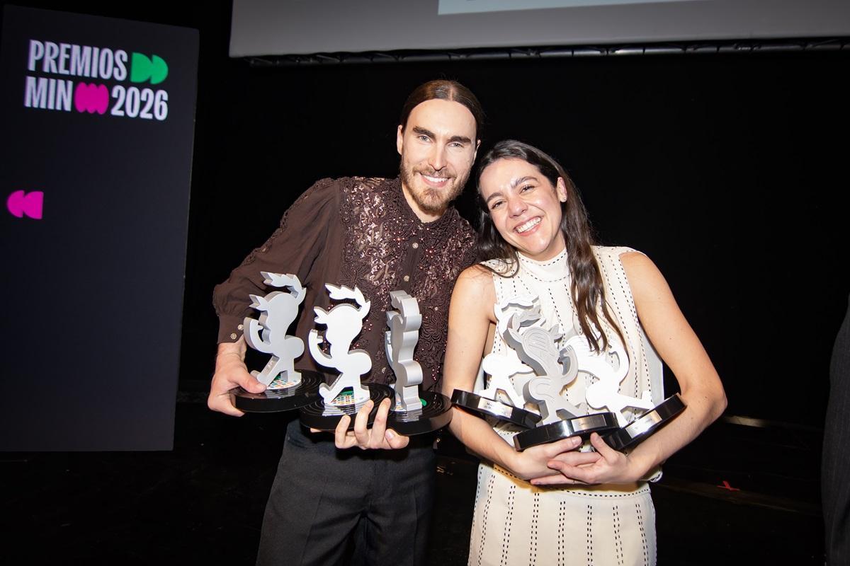 Carlos Ares y Valeria Castro, triunfadores de los premios MIN, cuya gala se ha celebrado en el Gran Teatro de Córdoba.