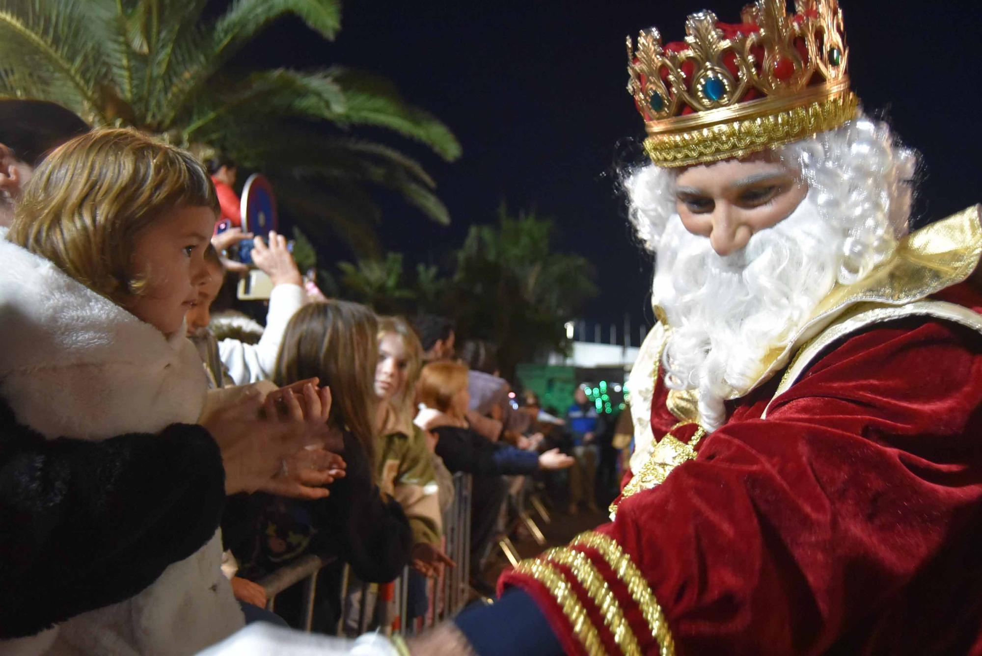 Mira aquí la galería de fotos completa de los Reyes Magos en Santa Eulària