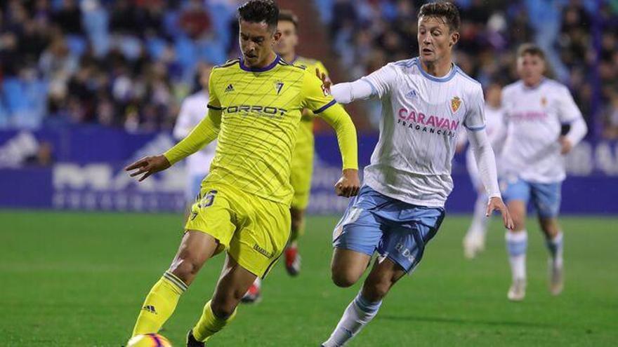 Marcos Mauro, durante un encuentro con el Cádiz