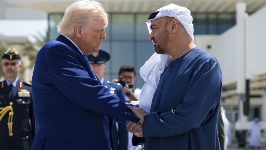 Els Emirats desafia el consens del Golf i es converteix en gran objectiu de l’Iran