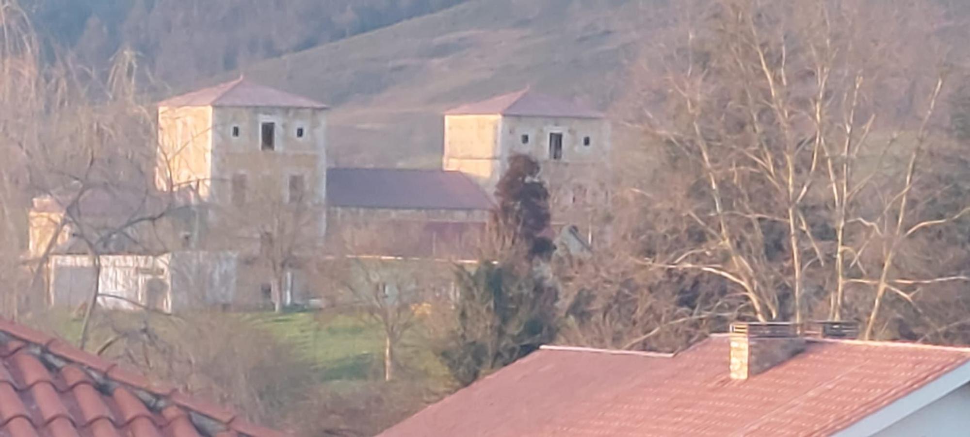 Así es San Cucao, la parroquia de los castillos y palacios de Llanera y la zona rural que más crece en población