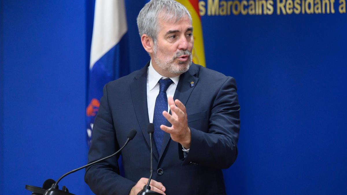 Fernando Clavijo en su visita a Rabat.