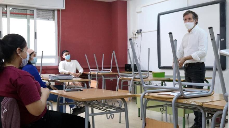 Cada àrea educativa disposarà d&#039;un docent per atendre centres de primària i secundària