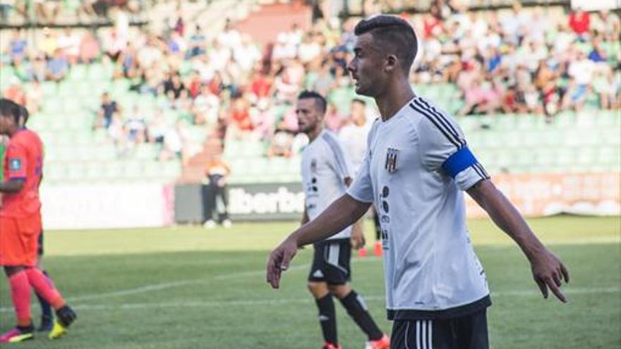 La afición del Mérida agota en diez minutos las entradas para el derbi