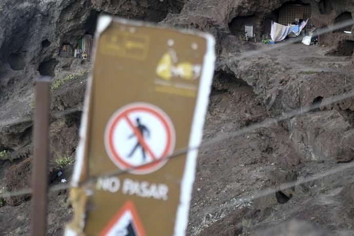 LAS PALMAS DE GRAN CANARIA 16-01-2019 LAS PALMAS DE GRAN CANARIA. Reportaje sobre el abandono de la cueva de Los Canarios. Reportaje sobre el abandono de la cueva de Los Canarios.  FOTOS: JUAN CASTRO