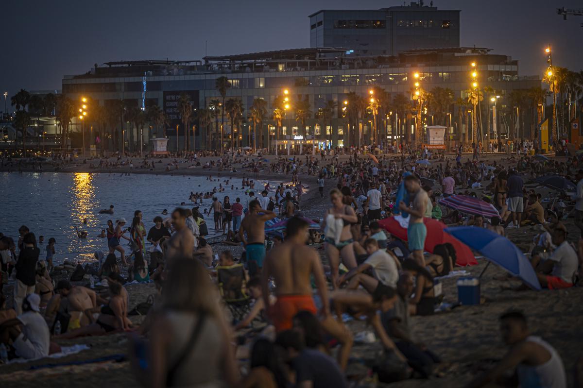 Baños contra la noche infernal en Barcelona