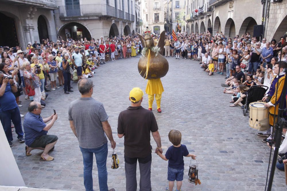 La Flama del Canigó arriba a Girona