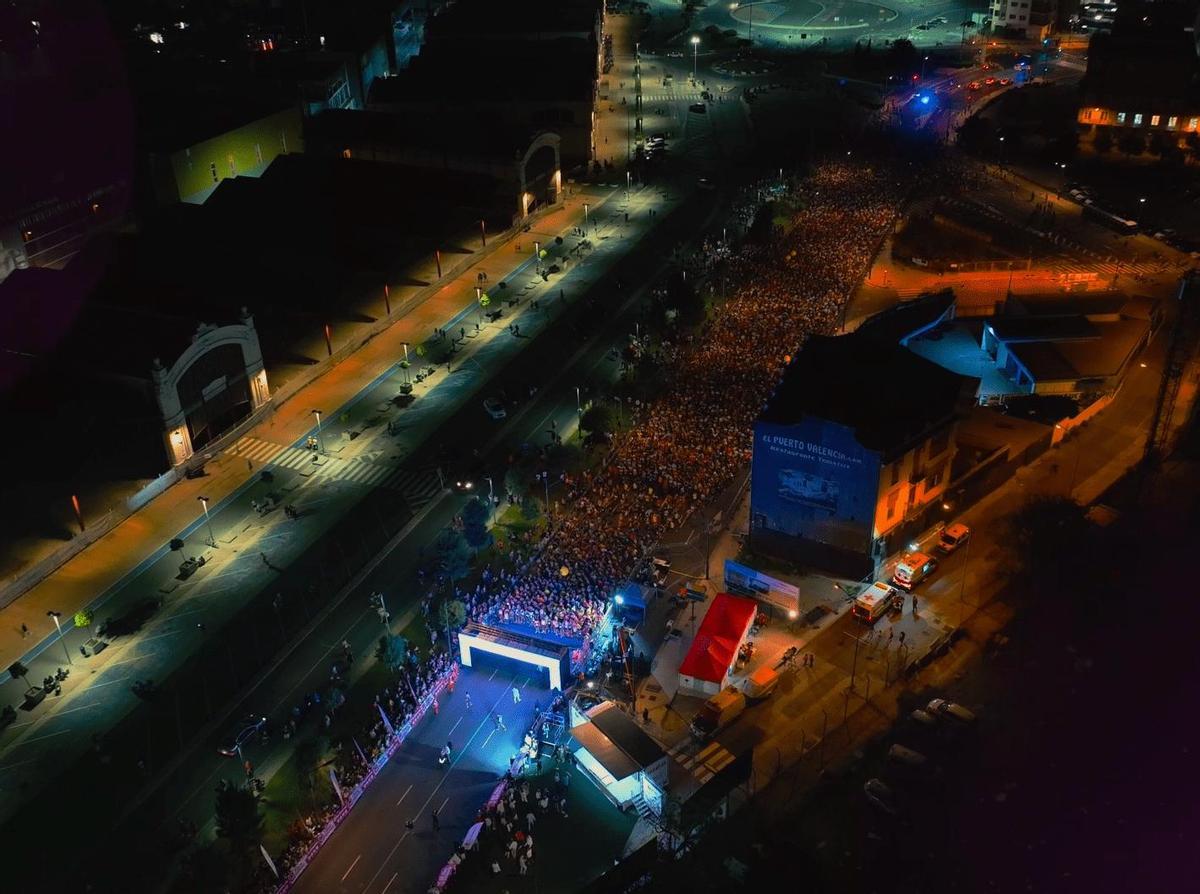 La 15K Nocturna FibraValencia volverá a tomar las calles de la ciudad el 28 de septiembre de 2024.