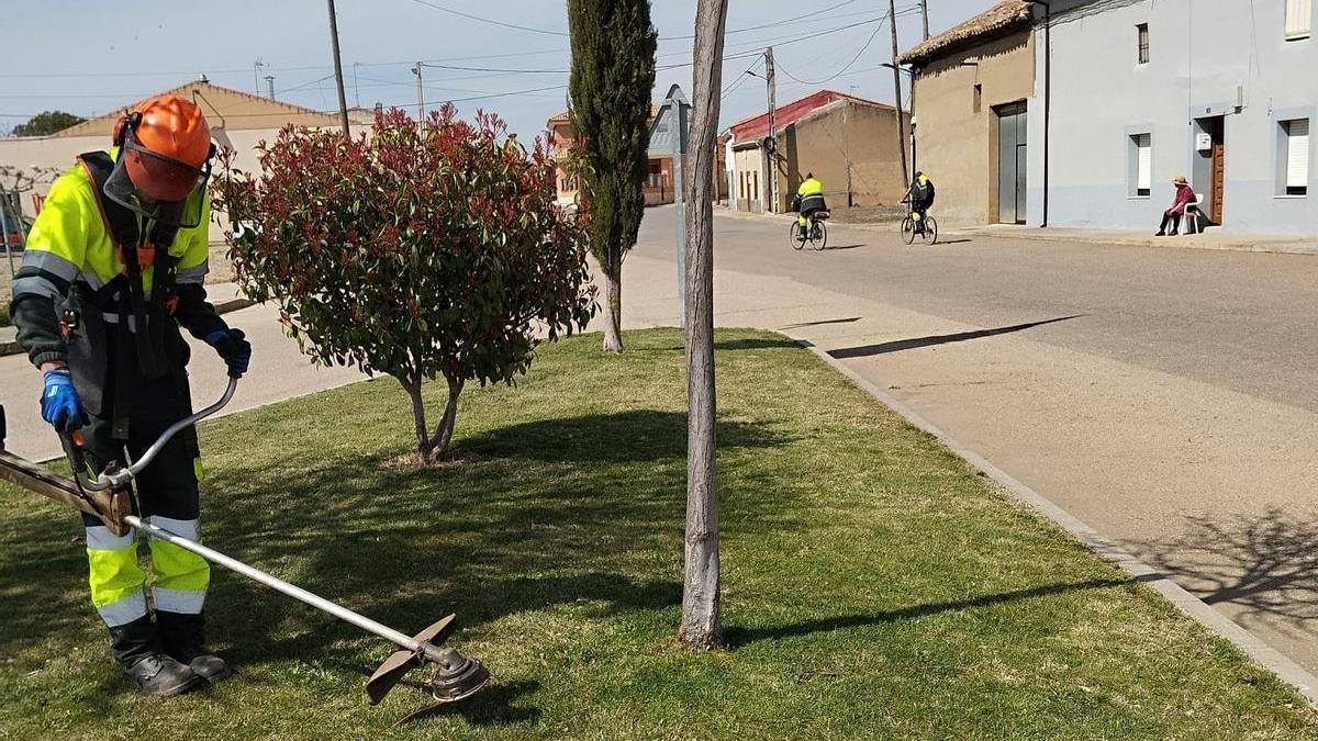 Labores de mantenimiento del Programa Mixto de San Cristóbal de Entreviñas.
