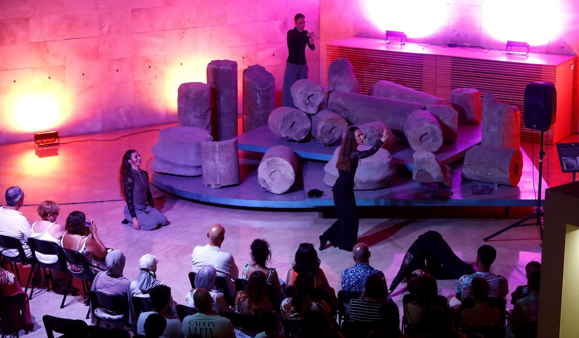 LA NOCHE EN BLANCO, ACTOS CULTURALES EN LA CALLE Y MUSEOS DE ZARAGOZA