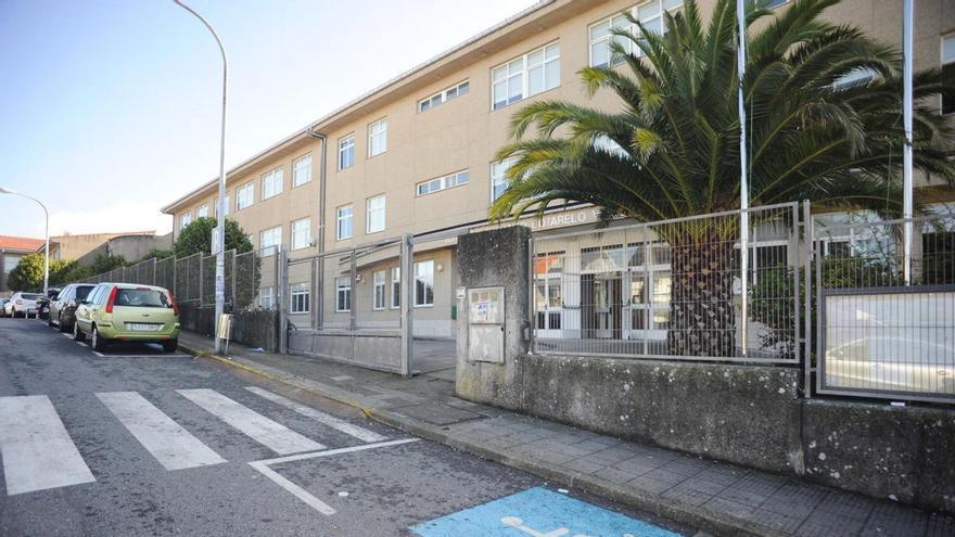 Alumnado del IES Armando Cotarelo Valledor compiten en la Olimpiada de Bioloxía frente a 45 colegios gallegos