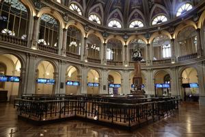 Varios paneles del Ibex en el Palacio de la Bolsa.