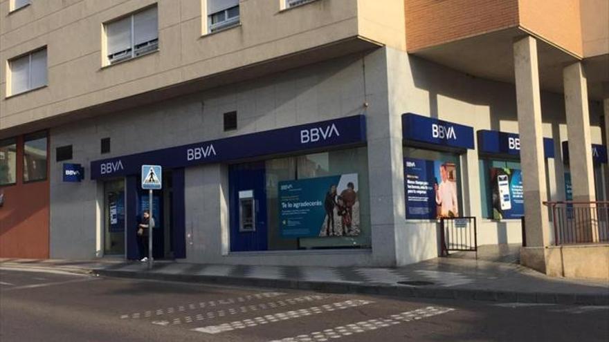 Aparece muerto un joven indigente de 27 años en la entrada de una oficina bancaria