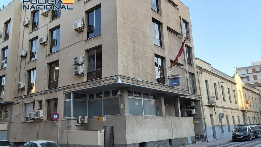 Una pareja secuestra, viola y roba 24.000 € a una mujer que les acogió en su domicilio de Guardamar