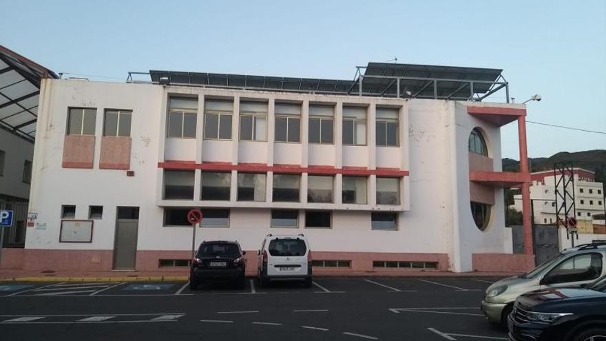 Edificio del Club de Mayores de la Vega de San Mateo. | | LP/DLP