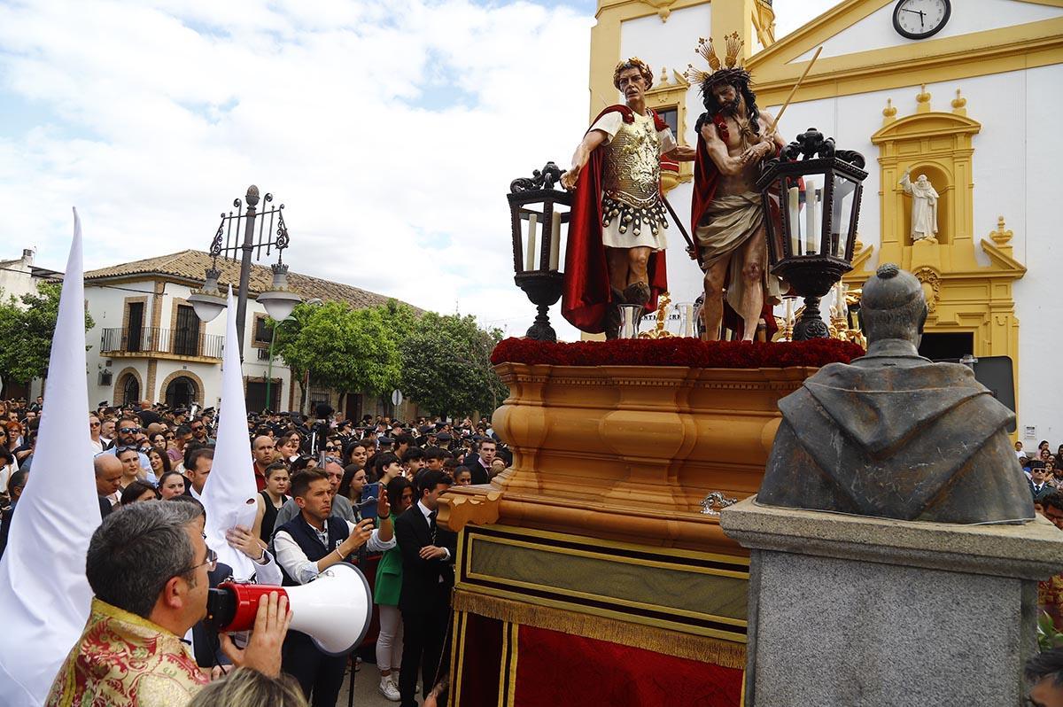 La salida procesional dela Presentación al pueblo de Jesús de los Afligidos, en imágenes La salida procesional dela Presentación al pueblo de Jesús de los Afligidos, en imágenes