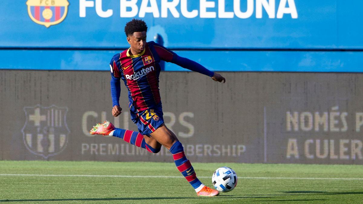 Alejandro Balde, Kays Ruiz y Jordi Escobar se incorporan a los entrenamientos