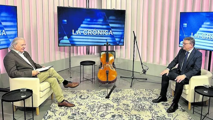 Ximo Puig inaugura el nuevo programa ‘La Crónica’ en Medi TV