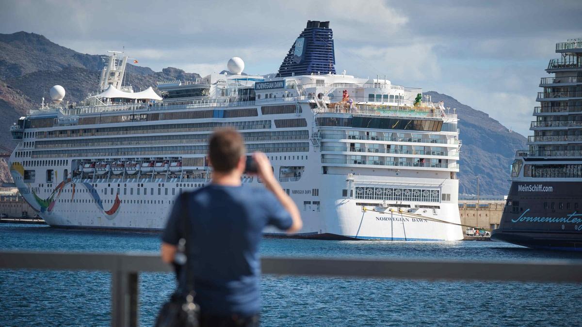 Cruceros en Santa Cruz.